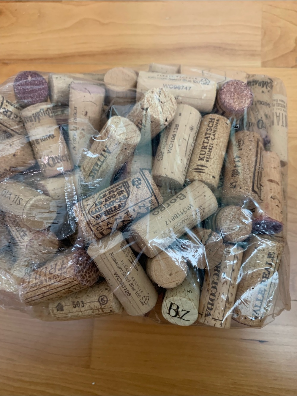 258 Mixed Wine Corks for Crafts - Picture 5 of 5